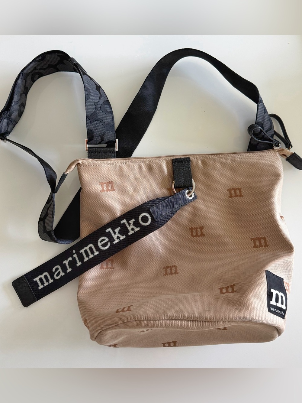 Marimekko Unikko Carryall Bucket Bag